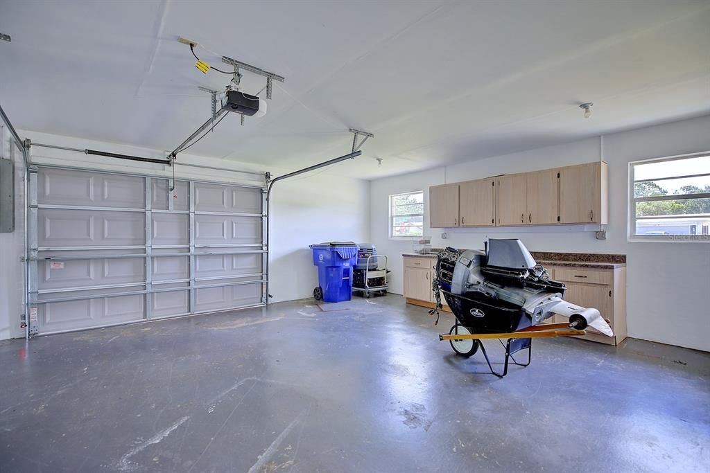 待售: $349,000 (3 贝兹, 2 浴室, 1920 平方英尺)