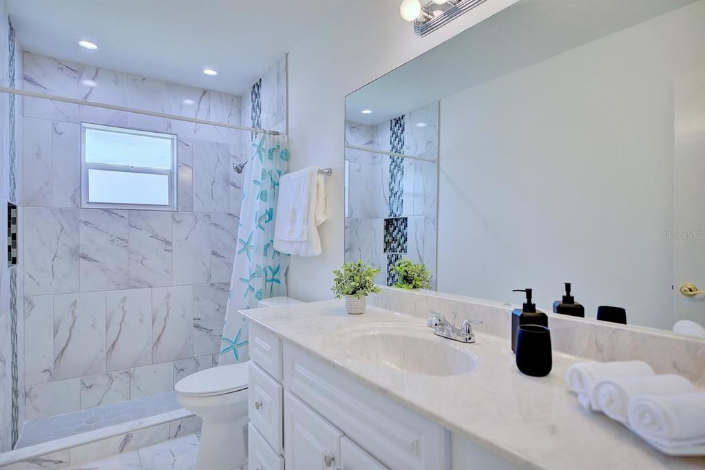 待售: $349,000 (3 贝兹, 2 浴室, 1920 平方英尺)