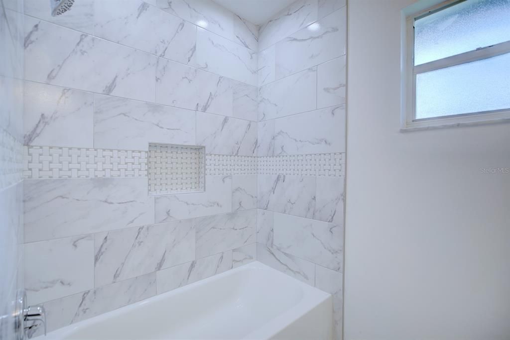 待售: $349,000 (3 贝兹, 2 浴室, 1920 平方英尺)