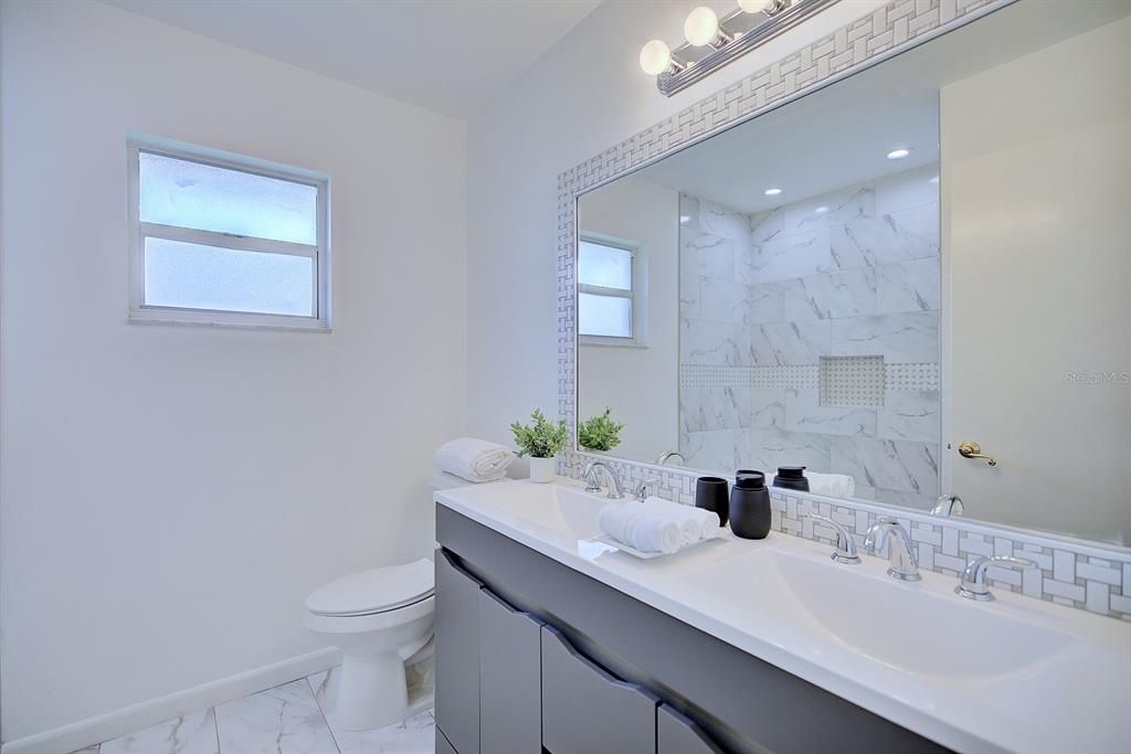 待售: $349,000 (3 贝兹, 2 浴室, 1920 平方英尺)