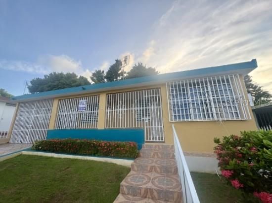 Recently Sold: $170,500 (4 beds, 2 baths, 3532 Square Feet)