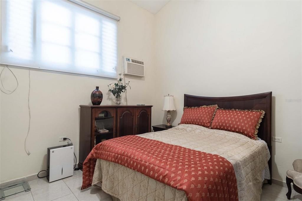 En Venta: $1,250,000 (6 camas, 5 baños, 6011 Pies cuadrados)