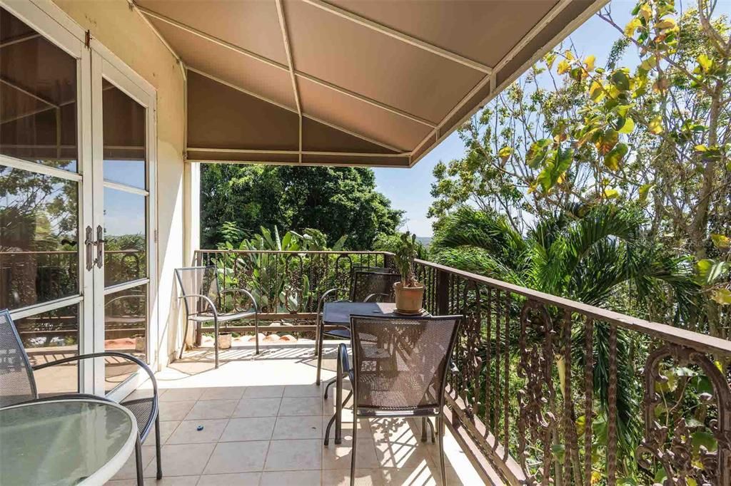 En Venta: $1,250,000 (6 camas, 5 baños, 6011 Pies cuadrados)