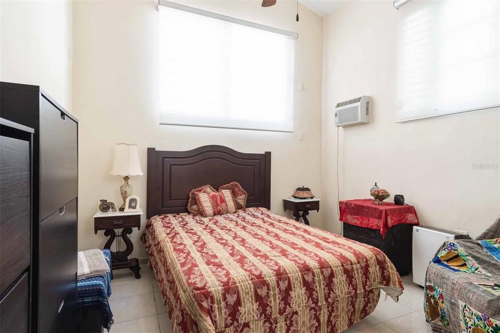 En Venta: $1,250,000 (6 camas, 5 baños, 6011 Pies cuadrados)