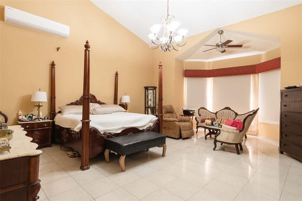 En Venta: $1,250,000 (6 camas, 5 baños, 6011 Pies cuadrados)