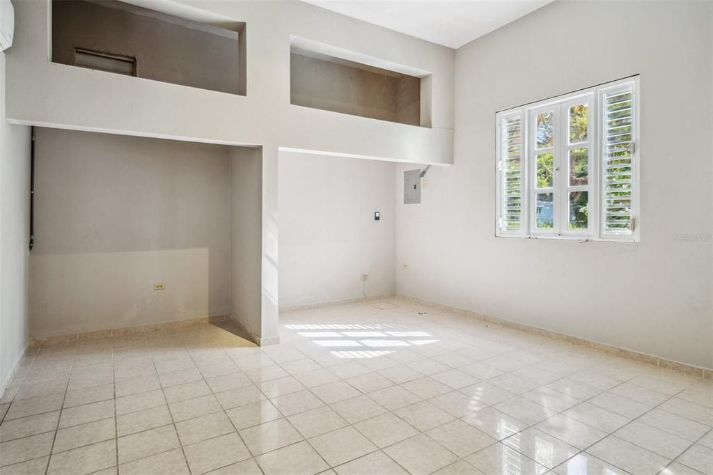 En Venta: $1,250,000 (6 camas, 5 baños, 6011 Pies cuadrados)