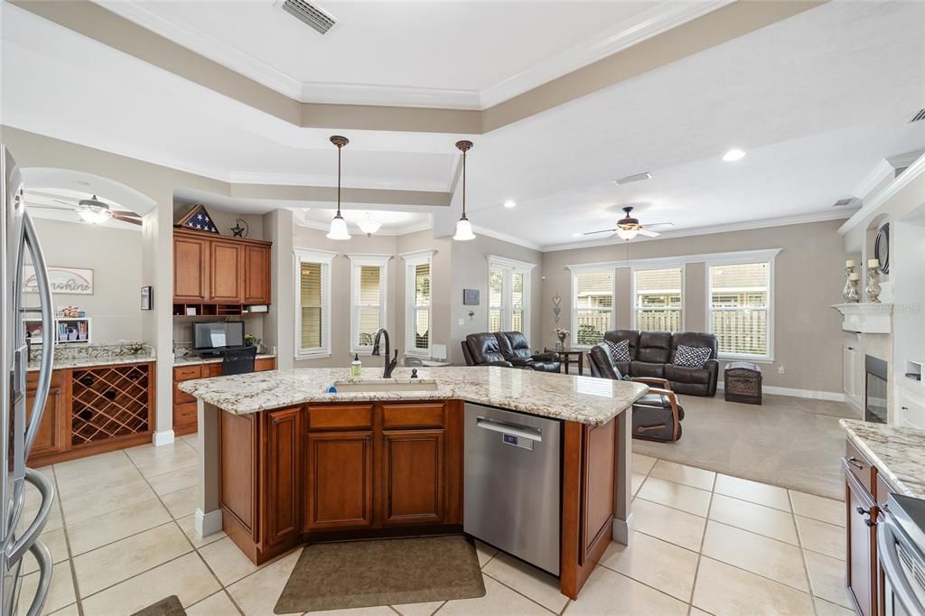 待售: $589,000 (4 贝兹, 3 浴室, 2863 平方英尺)