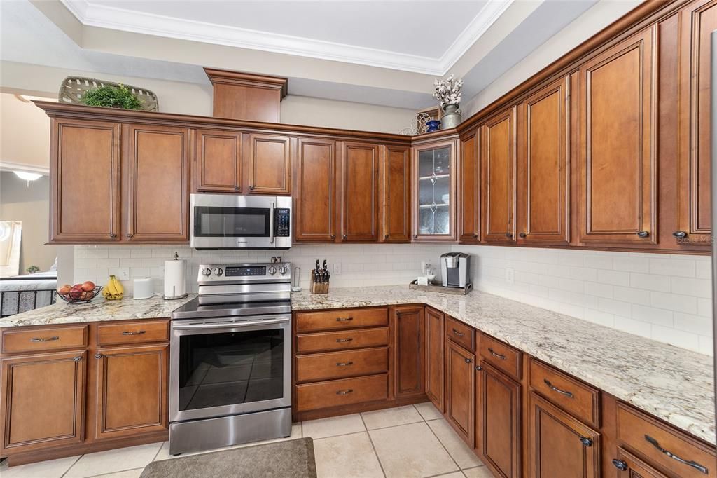 待售: $589,000 (4 贝兹, 3 浴室, 2863 平方英尺)