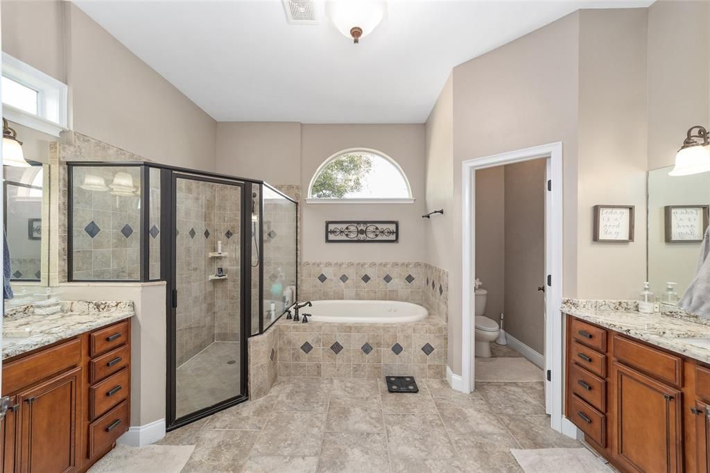 待售: $589,000 (4 贝兹, 3 浴室, 2863 平方英尺)