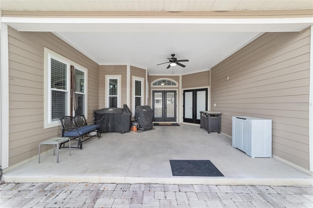 待售: $589,000 (4 贝兹, 3 浴室, 2863 平方英尺)