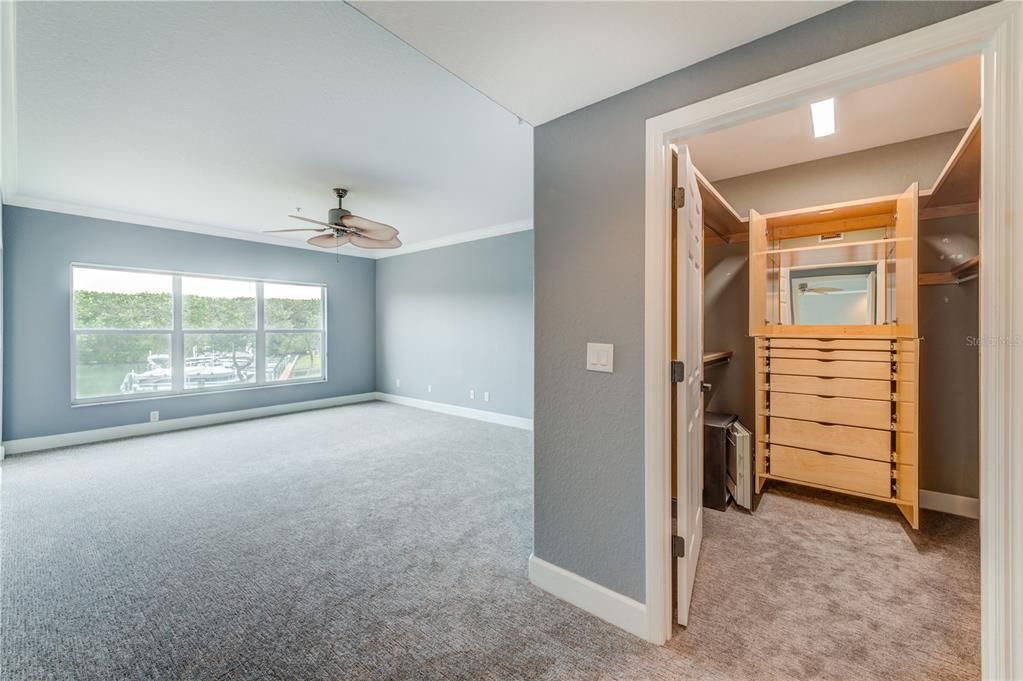 В аренду: $5,975 (3 спален, 3 ванн, 2510 Квадратных фут)