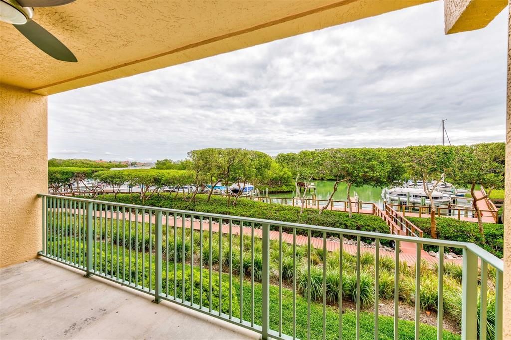 В аренду: $5,975 (3 спален, 3 ванн, 2510 Квадратных фут)