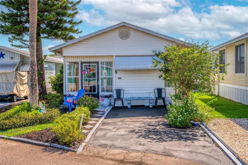 待售: $94,900 (1 贝兹, 1 浴室, 635 平方英尺)