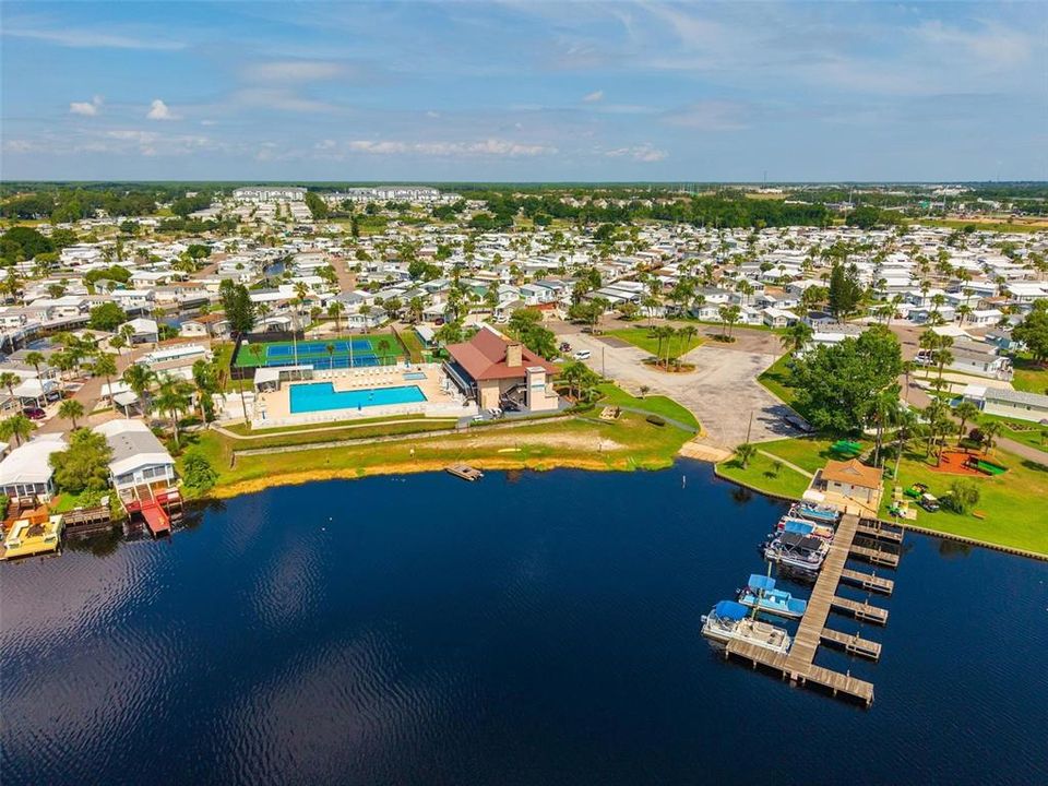 待售: $94,900 (1 贝兹, 1 浴室, 635 平方英尺)