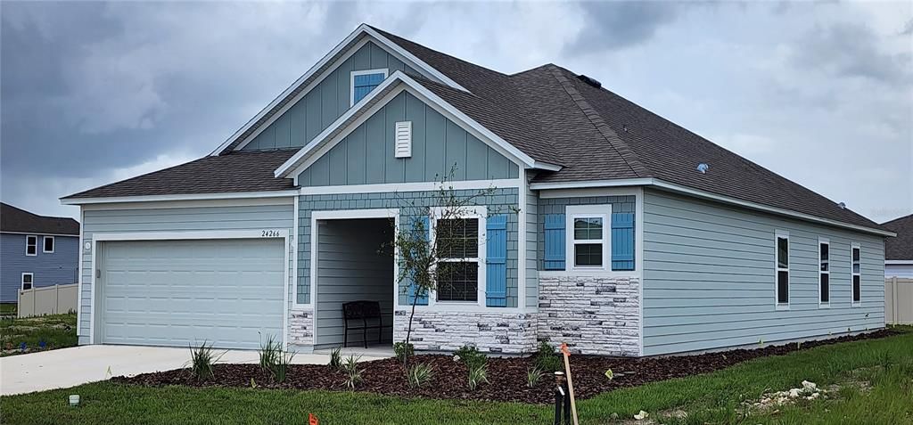 最近售出: $355,600 (3 贝兹, 2 浴室, 1987 平方英尺)