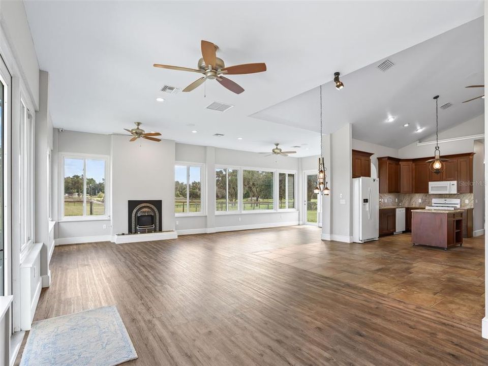 На продажу: $1,500,000 (4 спален, 4 ванн, 3632 Квадратных фут)