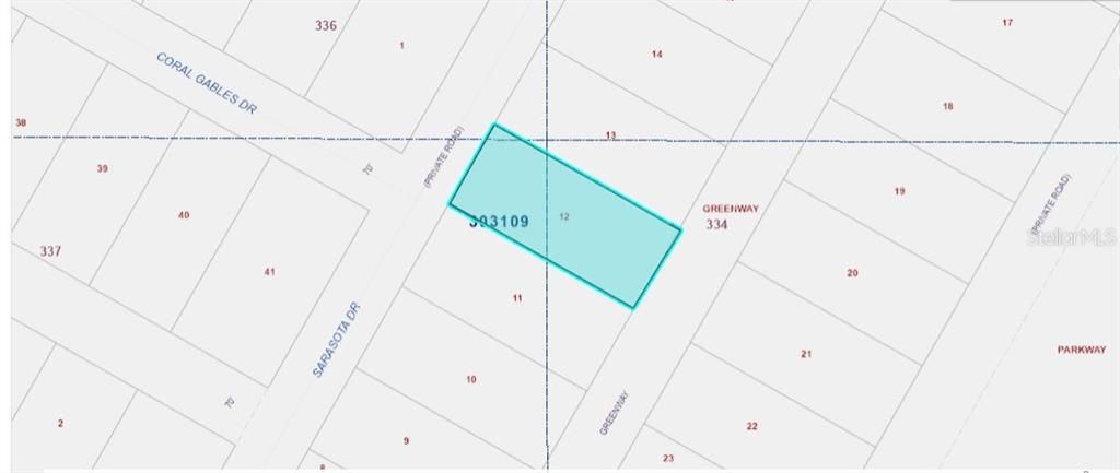 На продажу: $40,800 (0.52 acres)