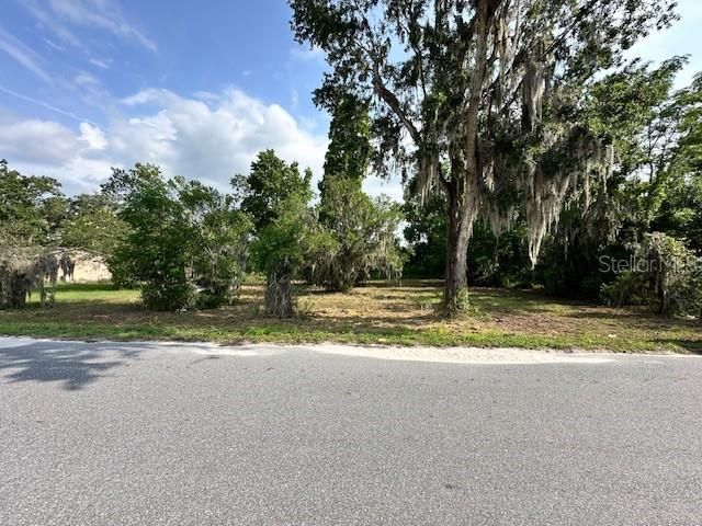 Vendido Recientemente: $75,000 (1.42 acres)