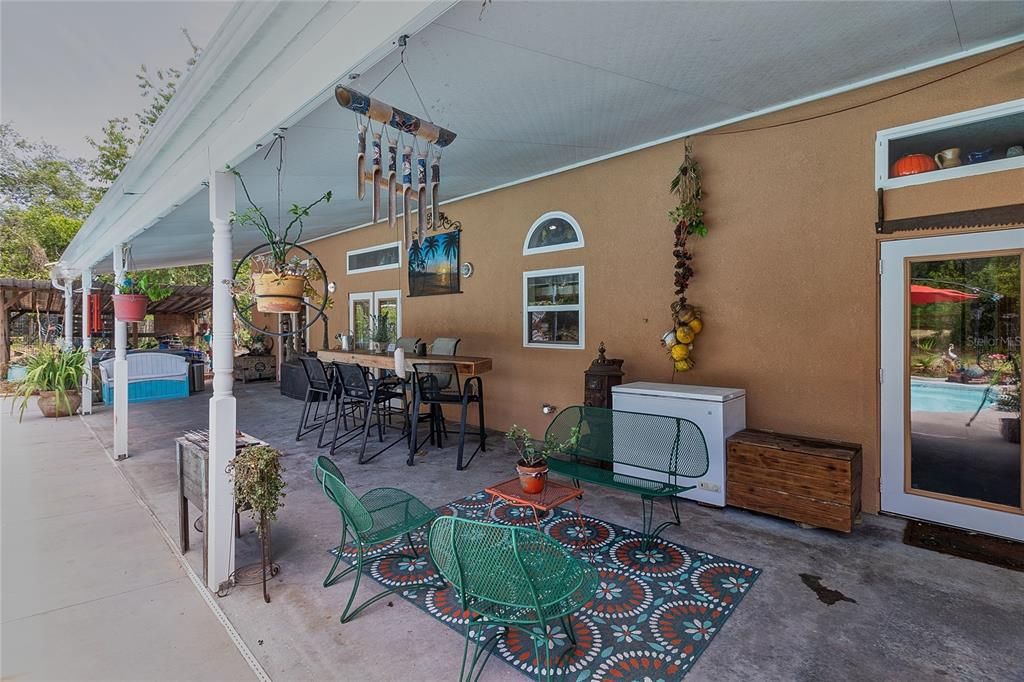 Activo con contrato: $569,900 (3 camas, 3 baños, 2912 Pies cuadrados)