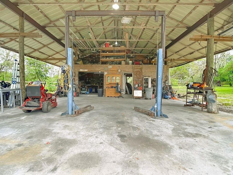 Activo con contrato: $569,900 (3 camas, 3 baños, 2912 Pies cuadrados)