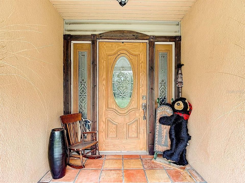 Activo con contrato: $569,900 (3 camas, 3 baños, 2912 Pies cuadrados)