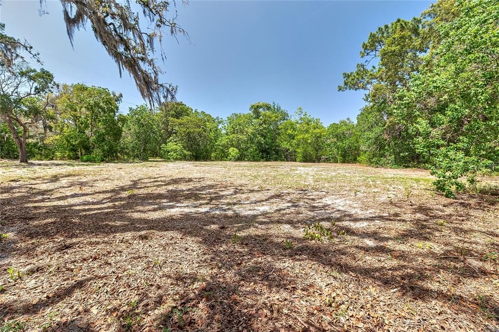 Activo con contrato: $569,900 (3 camas, 3 baños, 2912 Pies cuadrados)