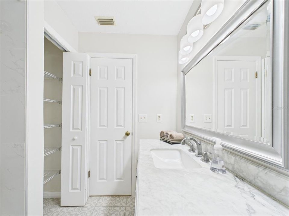 En Venta: $539,900 (3 camas, 2 baños, 1776 Pies cuadrados)