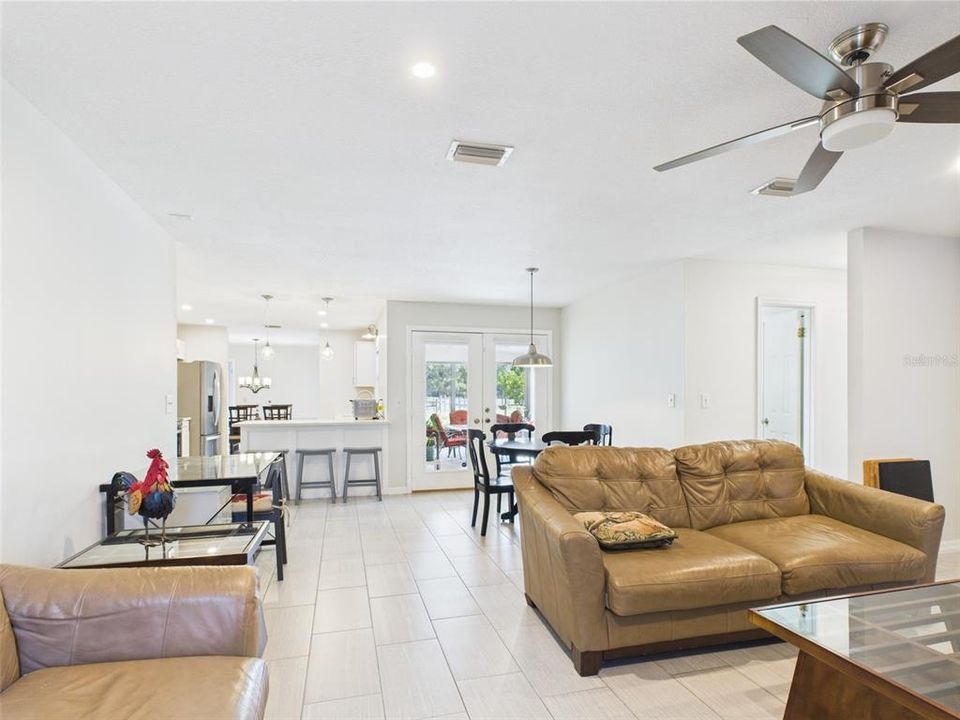 En Venta: $539,900 (3 camas, 2 baños, 1776 Pies cuadrados)