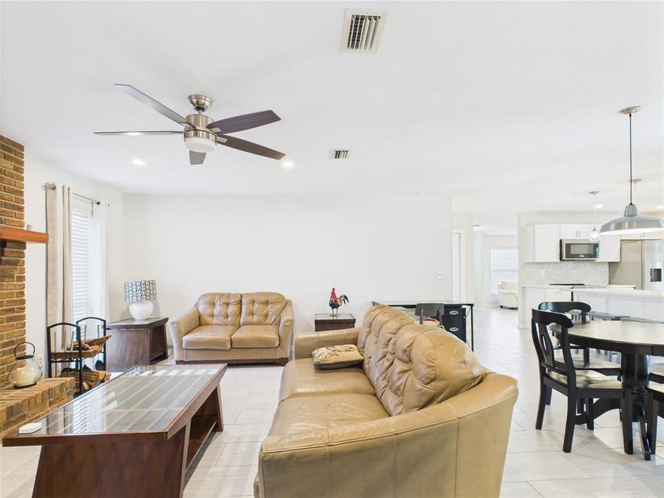 En Venta: $539,900 (3 camas, 2 baños, 1776 Pies cuadrados)