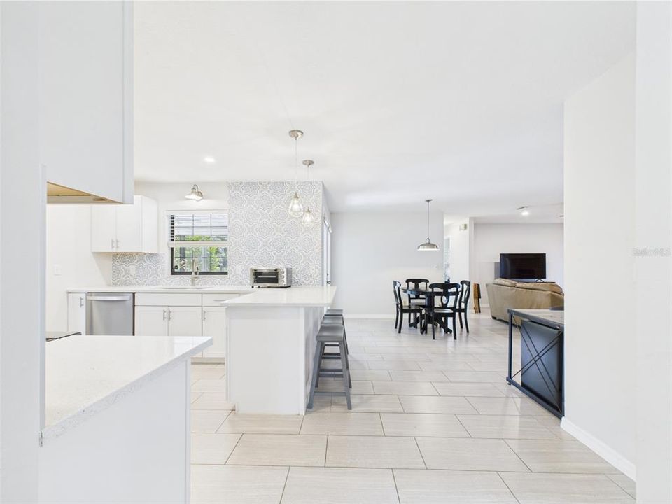 En Venta: $539,900 (3 camas, 2 baños, 1776 Pies cuadrados)