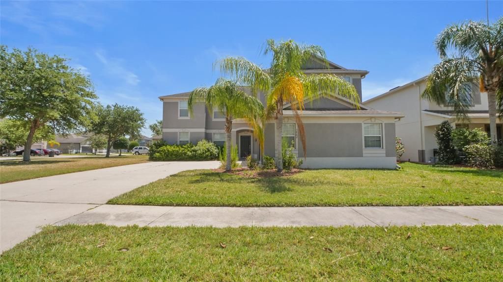 Activo con contrato: $499,000 (5 camas, 3 baños, 3711 Pies cuadrados)