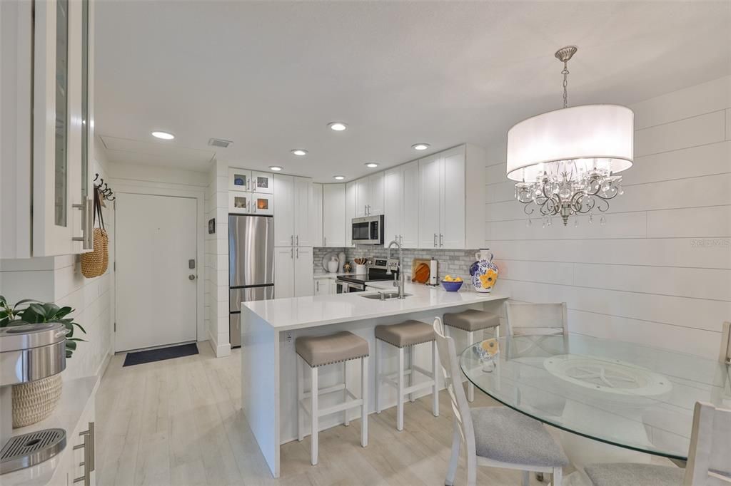 На продажу: $447,895 (2 спален, 1 ванн, 825 Квадратных фут)