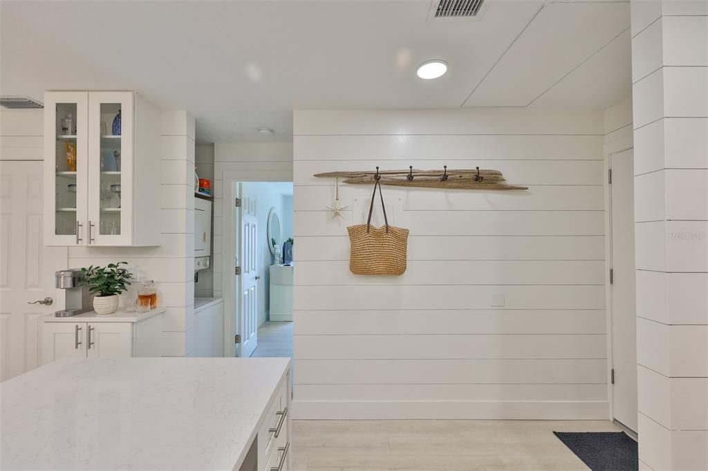 На продажу: $447,895 (2 спален, 1 ванн, 825 Квадратных фут)