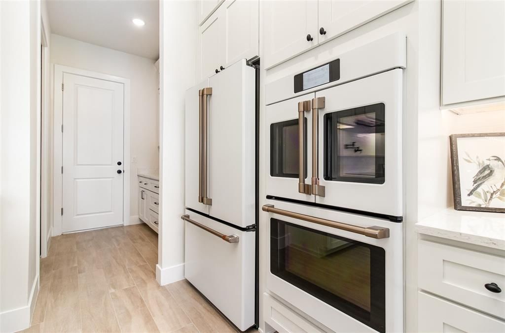 En Venta: $1,219,000 (4 camas, 3 baños, 3042 Pies cuadrados)