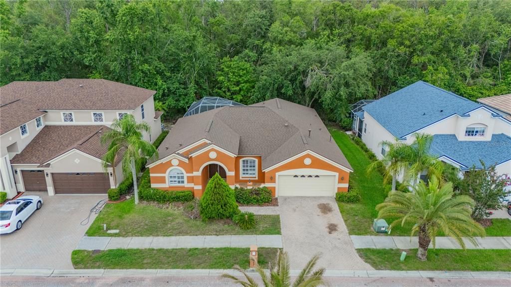 合同活跃: $2,650 (4 贝兹, 3 浴室, 2310 平方英尺)