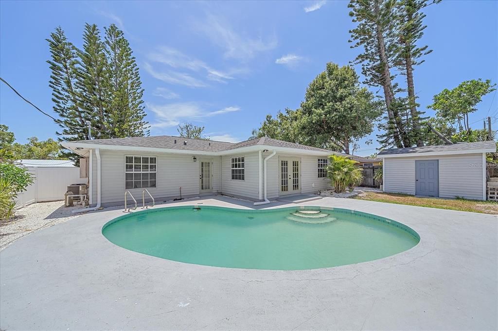 Под контрактом: $2,500 (3 спален, 2 ванн, 1416 Квадратных фут)