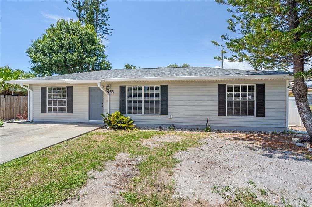 Под контрактом: $2,500 (3 спален, 2 ванн, 1416 Квадратных фут)