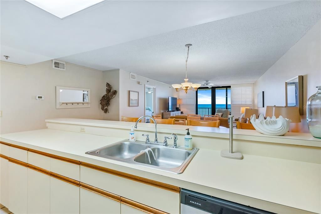 En Venta: $799,999 (3 camas, 2 baños, 1410 Pies cuadrados)