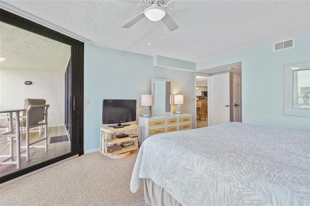 En Venta: $799,999 (3 camas, 2 baños, 1410 Pies cuadrados)