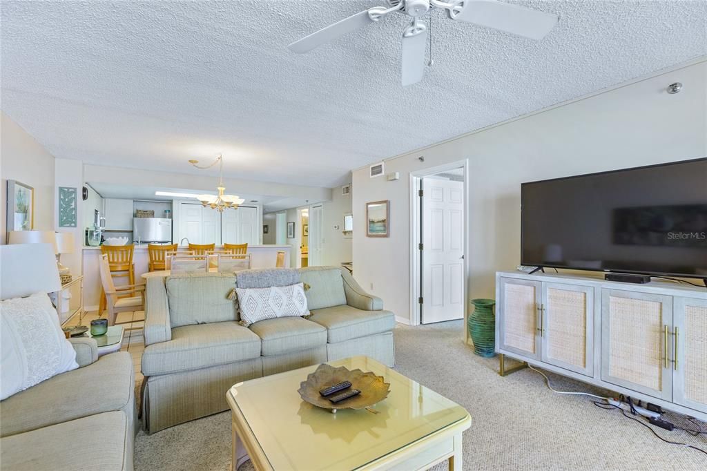 En Venta: $799,999 (3 camas, 2 baños, 1410 Pies cuadrados)