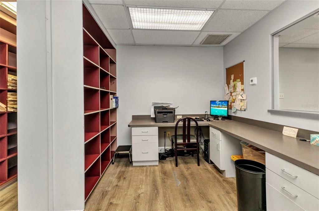 待售: $325,000 (0 贝兹, 0 浴室, 1716 平方英尺)