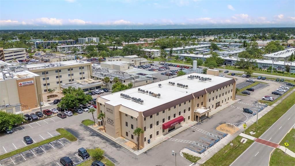 待售: $325,000 (0 贝兹, 0 浴室, 1716 平方英尺)