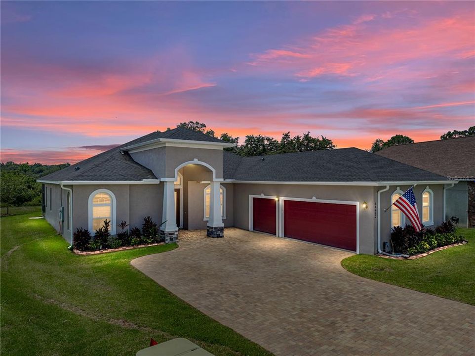 Vendido Recientemente: $574,900 (5 camas, 3 baños, 2579 Pies cuadrados)