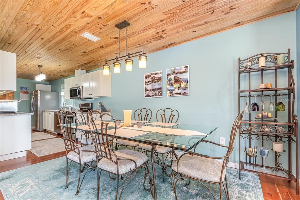 На продажу: $698,750 (3 спален, 3 ванн, 2247 Квадратных фут)