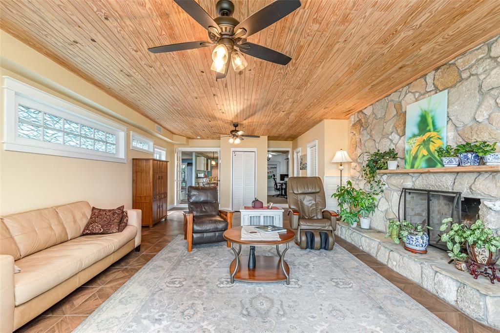 На продажу: $698,750 (3 спален, 3 ванн, 2247 Квадратных фут)