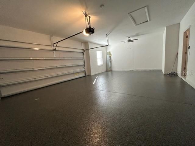 合同活跃: $1,900 (3 贝兹, 2 浴室, 2153 平方英尺)