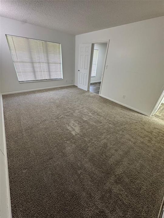 En Renta: $999 (1 camas, 1 baños, 775 Pies cuadrados)