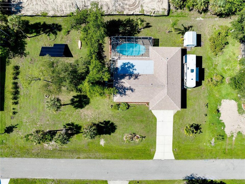 合同活跃: $355,000 (3 贝兹, 2 浴室, 1700 平方英尺)