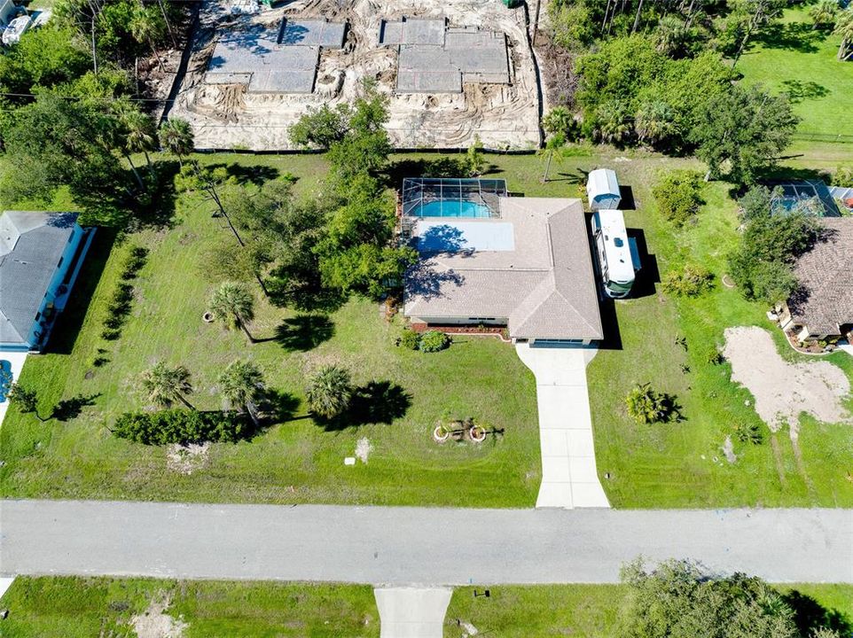 合同活跃: $355,000 (3 贝兹, 2 浴室, 1700 平方英尺)