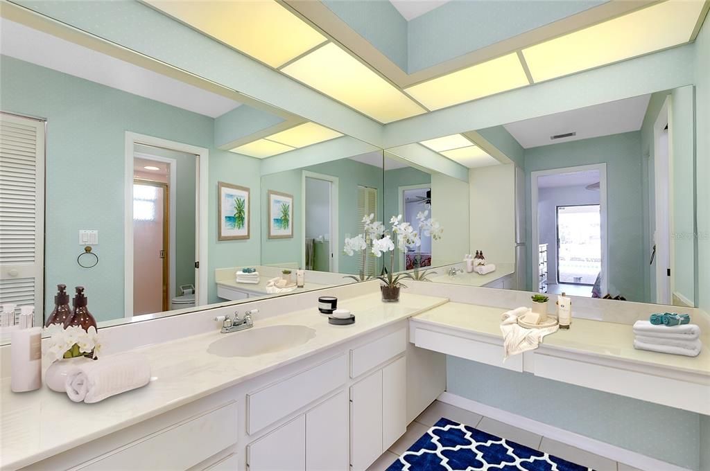 合同活跃: $355,000 (3 贝兹, 2 浴室, 1700 平方英尺)